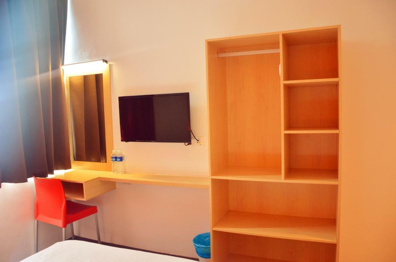 Hotel Jeti Tg Gemok Padang Endau エクステリア 写真